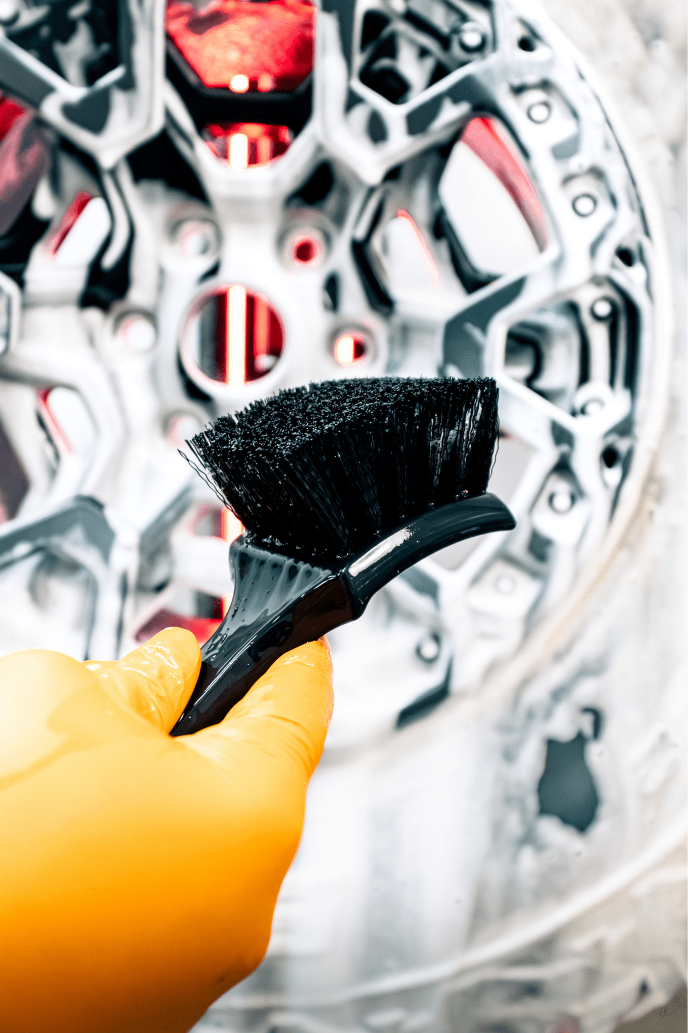 BLACKLINE® Stiff Bristle Brush
