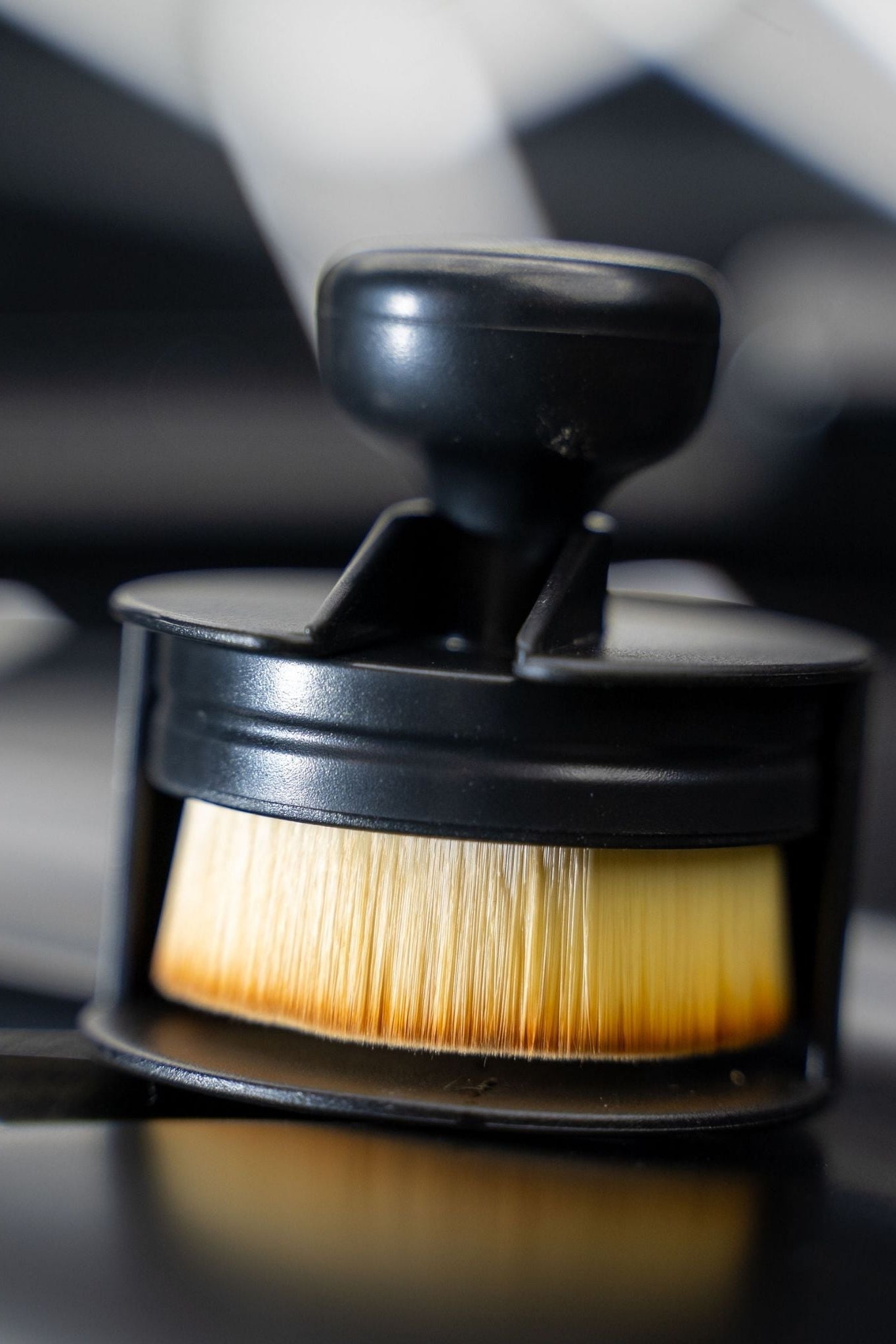 BLACKLINE® Tire Applicator Brush
