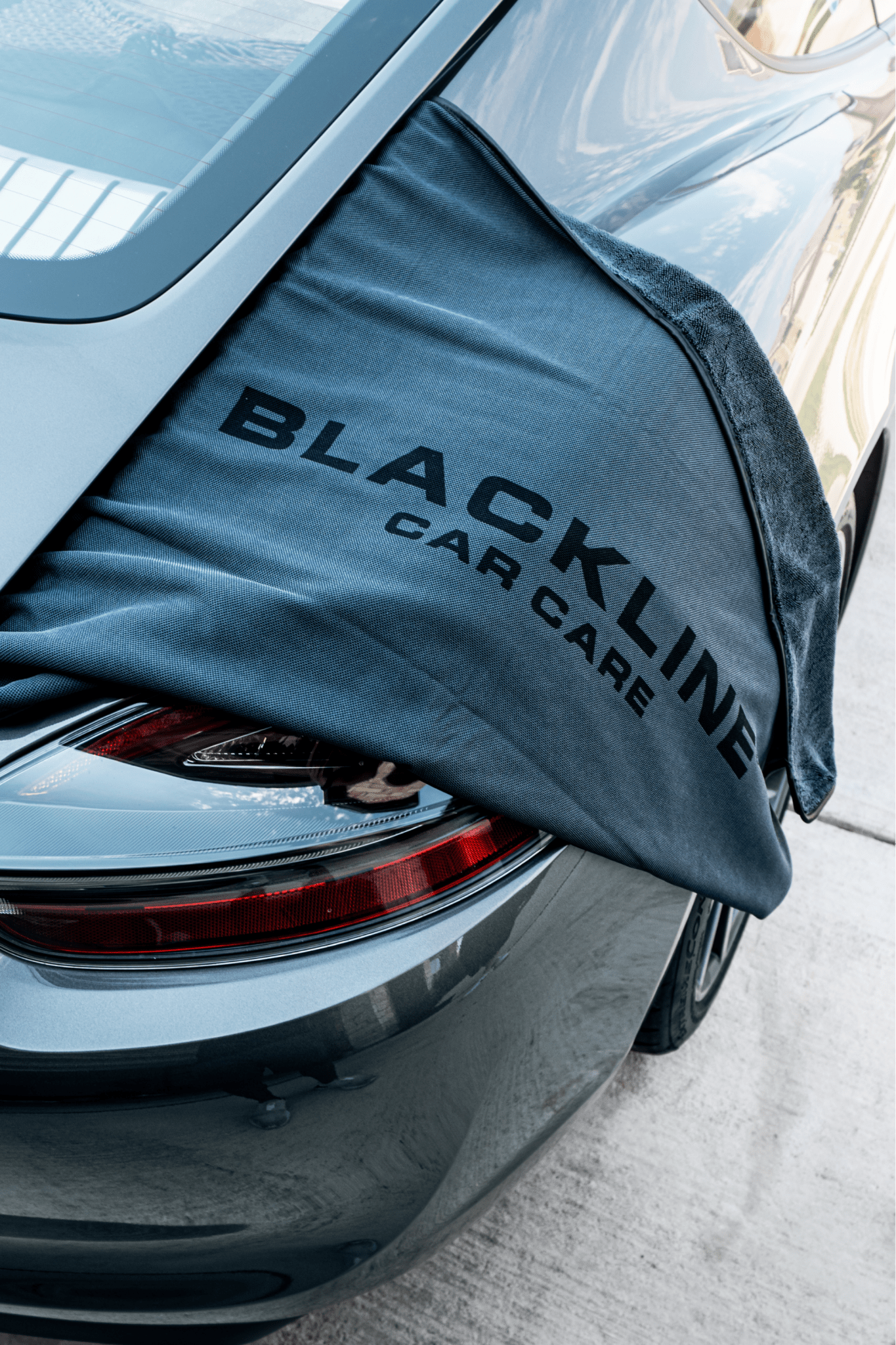 BLACKLINE® Slim Drying Towel